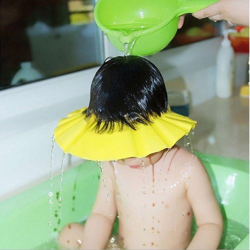 Visière chapeau pour douche bébé I ShampooCap™ - minimalistemaman